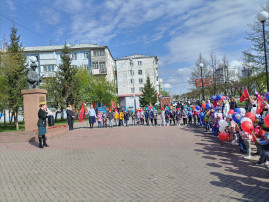 В преддверии Дня Победы дети почтили память героев, возложив цветы к памятнику Александра Матросова В преддверии Дня Победы дети почтили память героев, возложив цветы к памятнику Александра Матросова.